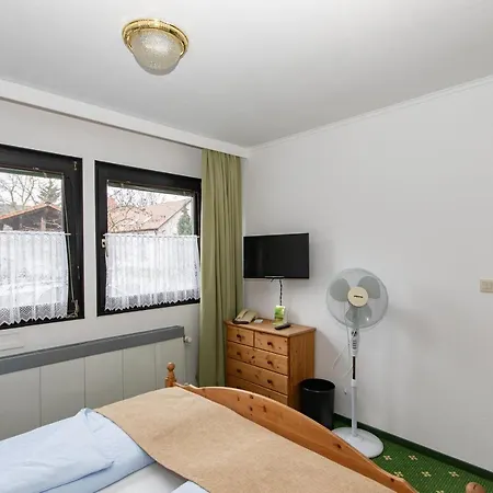 Spreewaldhotel Garni Raddusch Отель Фечау