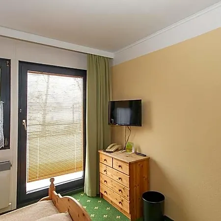Отель Spreewaldhotel Garni Raddusch 2*