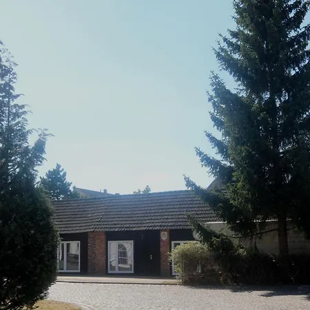 Отель Spreewaldhotel Garni Raddusch 2*